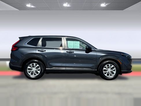 Used 2025 Honda CR-V LX image 8