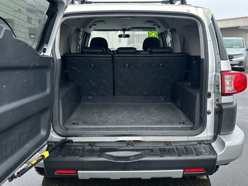 Used 2008 Toyota FJ Cruiser 2WD image 13