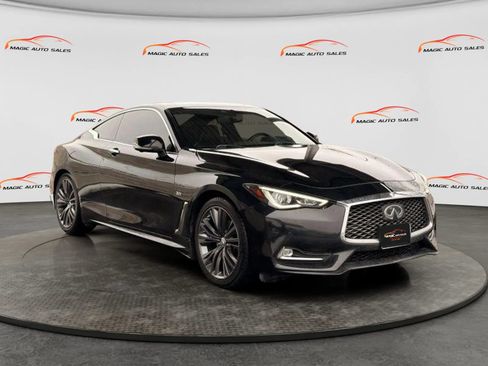 Used 2018 INFINITI Q60 3.0t Luxe w/ Sensory Package 3.0T Luxe AWD/4WD image 4