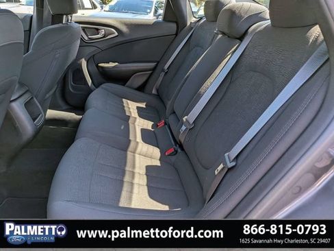 Used 2016 Chrysler 200 Limited w/ Anniversary Edition FWD image 12