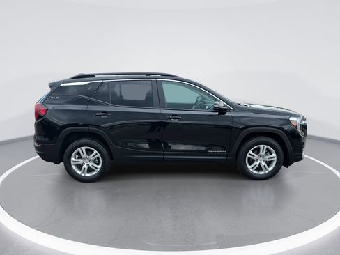 Certified 2023 GMC Terrain SLE w/ Driver Convenience Package AWD/4WD image 2