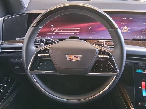 Certified 2025 Cadillac Escalade ESV Sport Platinum AWD/4WD image 11