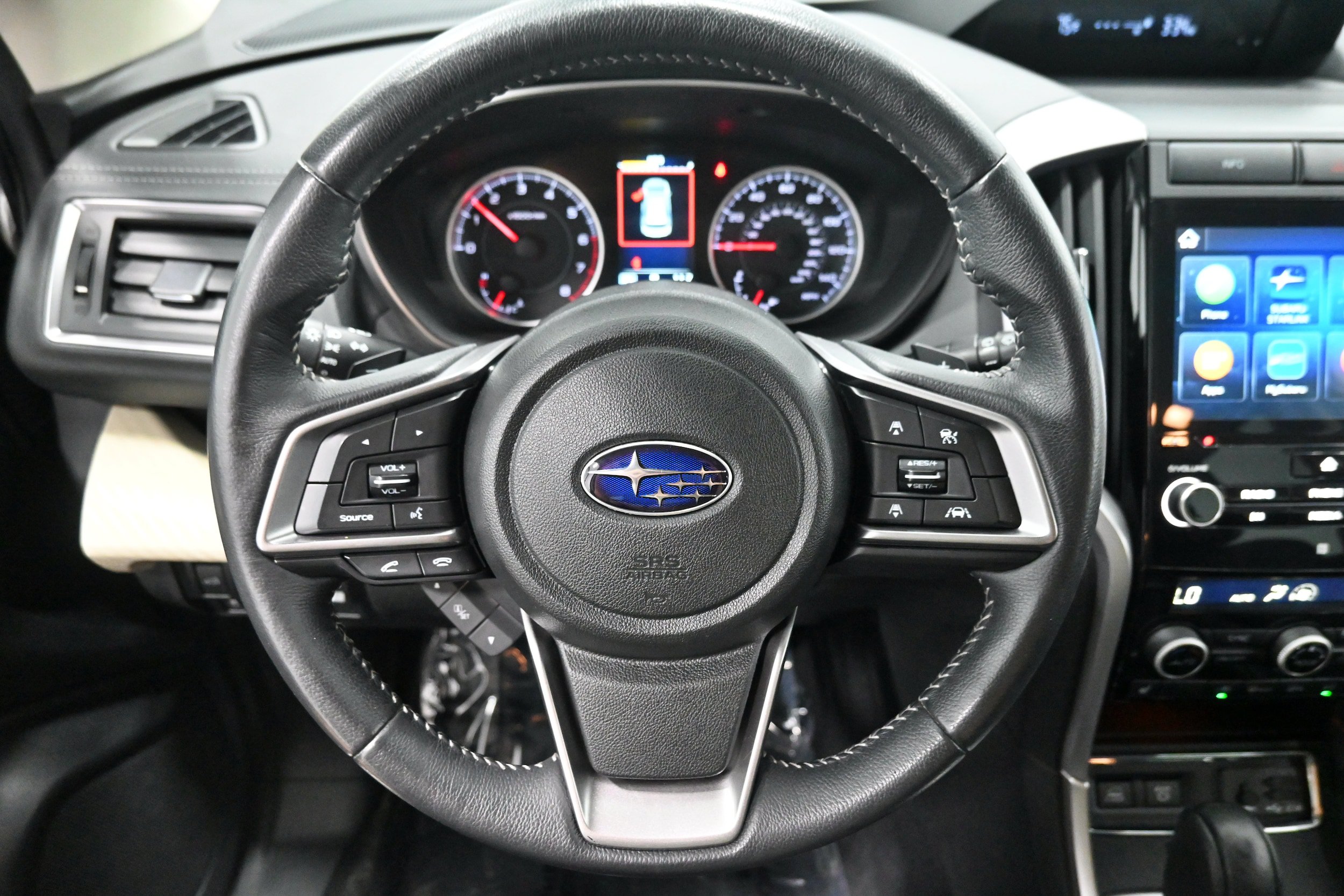 Used 2020 Subaru Ascent Premium w/ Convenience Package AWD/4WD image 7