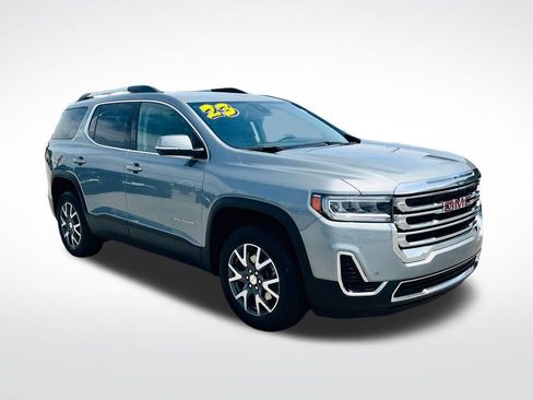 Used 2023 GMC Acadia SLE w/ Driver Convenience Package FWD image 11