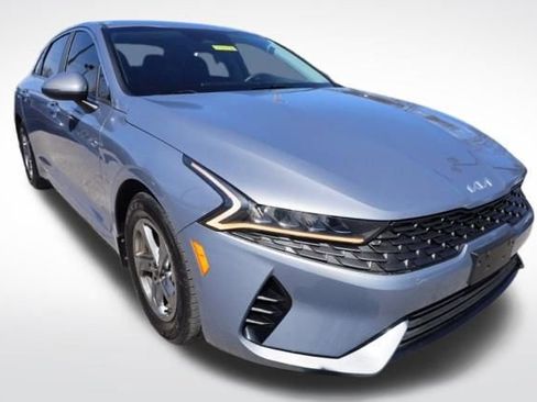 Used 2022 Kia K5 LXS image 2