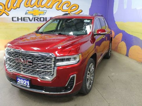 Used 2021 GMC Acadia Denali w/ GMC Pro Grade Package AWD/4WD image 4