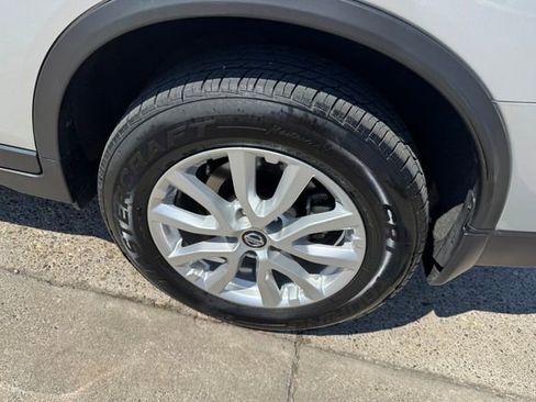 Used 2020 Nissan Rogue SV AWD/4WD image 19