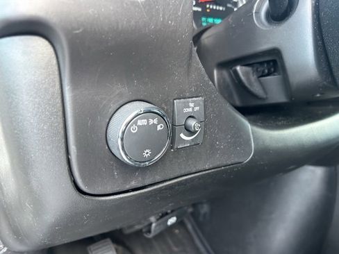 Used 2024 GMC Savana 2500 w/ Driver Convenience Package image 15