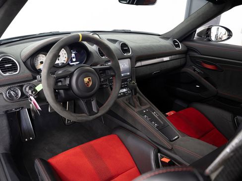 Certified 2024 Porsche 718 Boxster Spyder RS RWD image 4