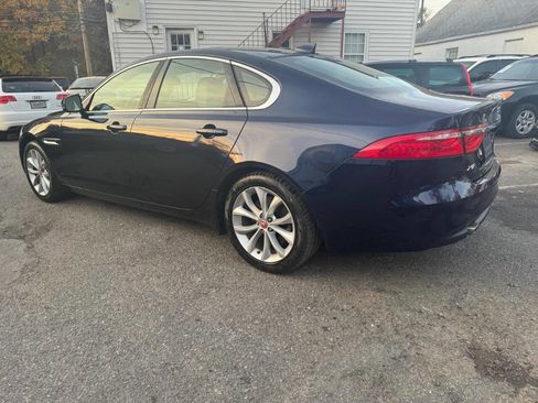 Used 2018 Jaguar XF Premium image 5