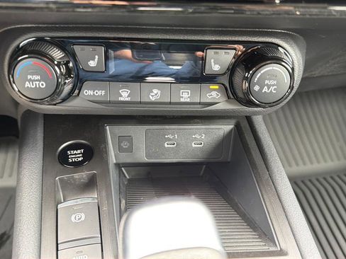 New 2026 Nissan Kicks SV w/ Charging Package FWD image 21