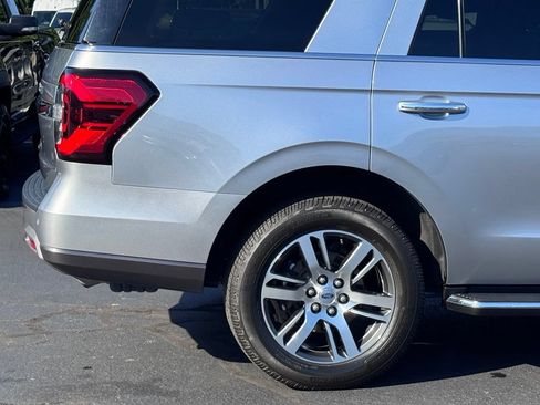Used 2023 Ford Expedition Limited AWD/4WD image 51