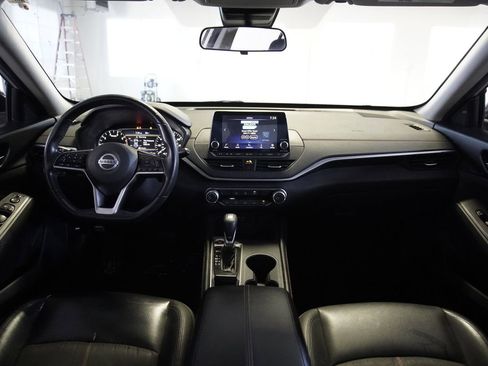 Used 2020 Nissan Altima 2.5 SR image 11