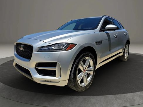 Used 2017 Jaguar F-PACE R-Sport AWD/4WD image 6