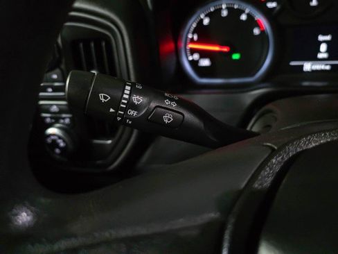 Used 2021 GMC Sierra 2500 4x4 Crew Cab w/ Convenience Package image 21