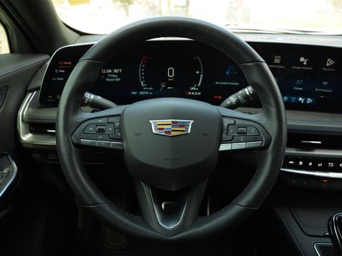 Used 2024 Cadillac XT4 Sport image 10