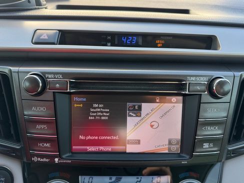 Used 2015 Toyota RAV4 Limited FWD image 21