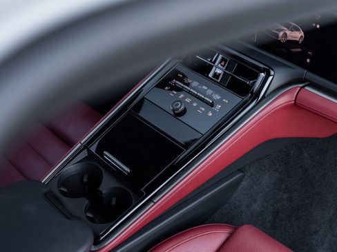 Used 2024 Porsche Panamera 4 image 48