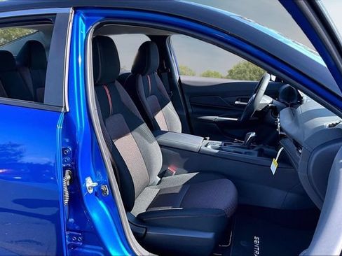 New 2026 Nissan Sentra SR w/ Floor Mat Package FWD image 11
