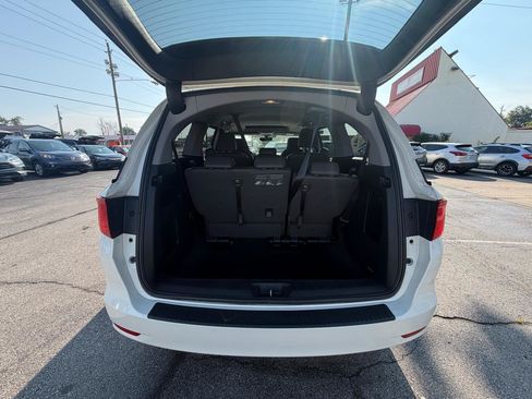Used 2019 Honda Odyssey EX-L image 12