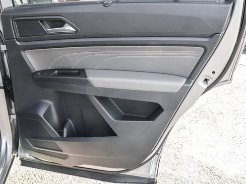 Used 2022 Volkswagen Atlas SEL image 33