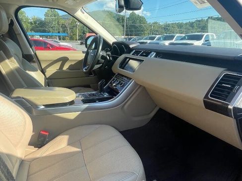 Used 2014 Land Rover Range Rover Sport HSE image 15