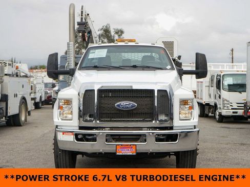 Used 2019 Ford F750 2WD Regular Cab Super Duty image 3