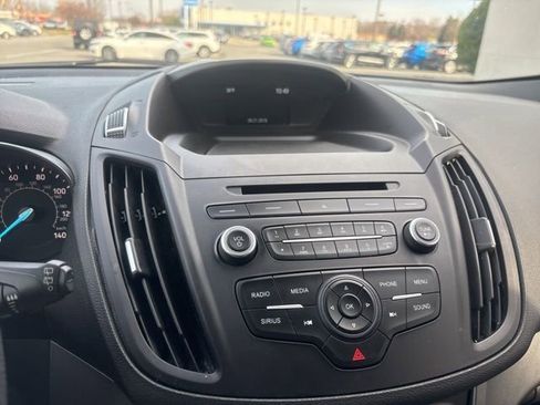 Used 2018 Ford Escape SE w/ Ford Safe & Smart Package image 18