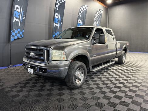 Used 2005 Ford F250 XLT image 1