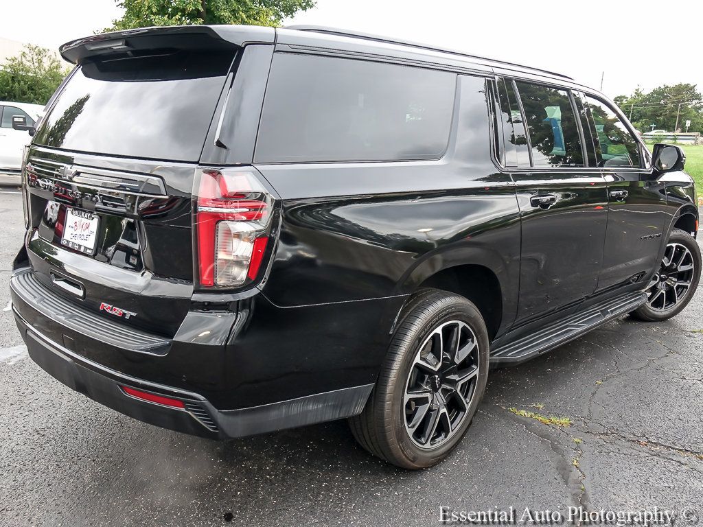 Used 2023 Chevrolet Suburban RST w/ Luxury Package AWD/4WD image 9
