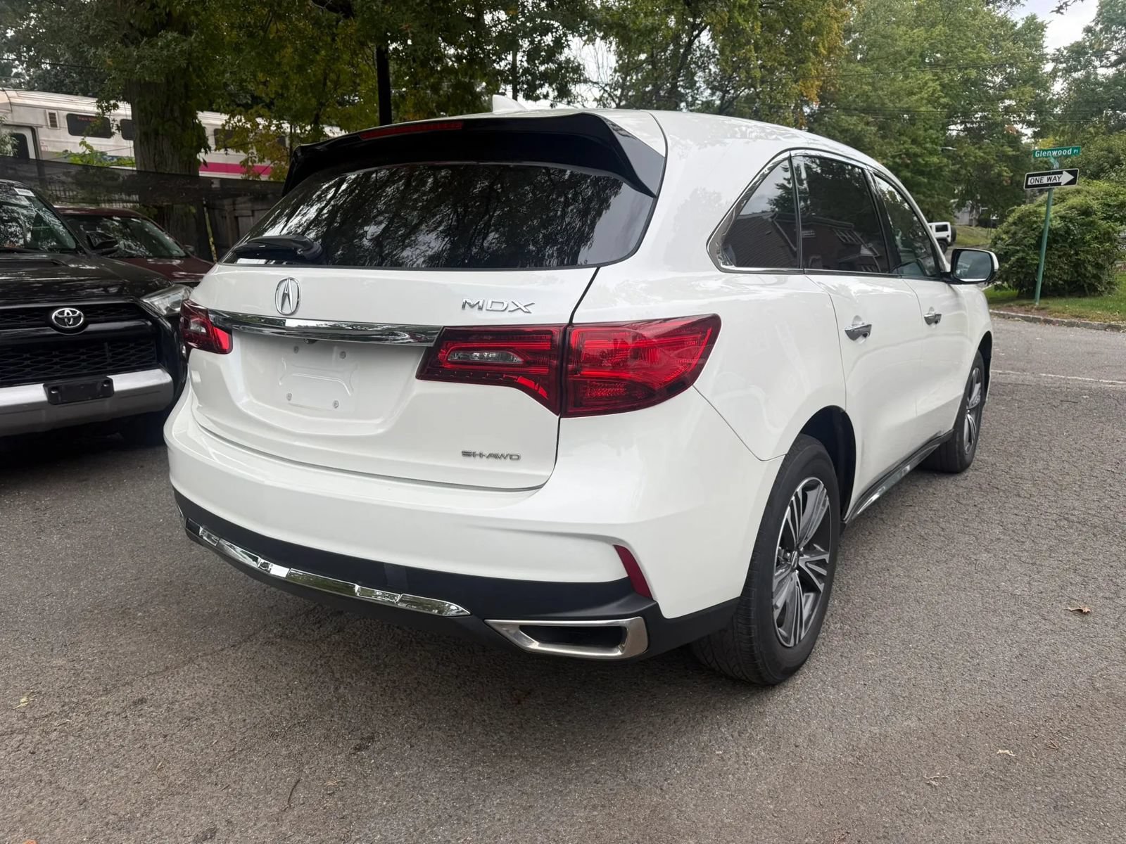 Used 2018 Acura MDX SH-AWD image 4
