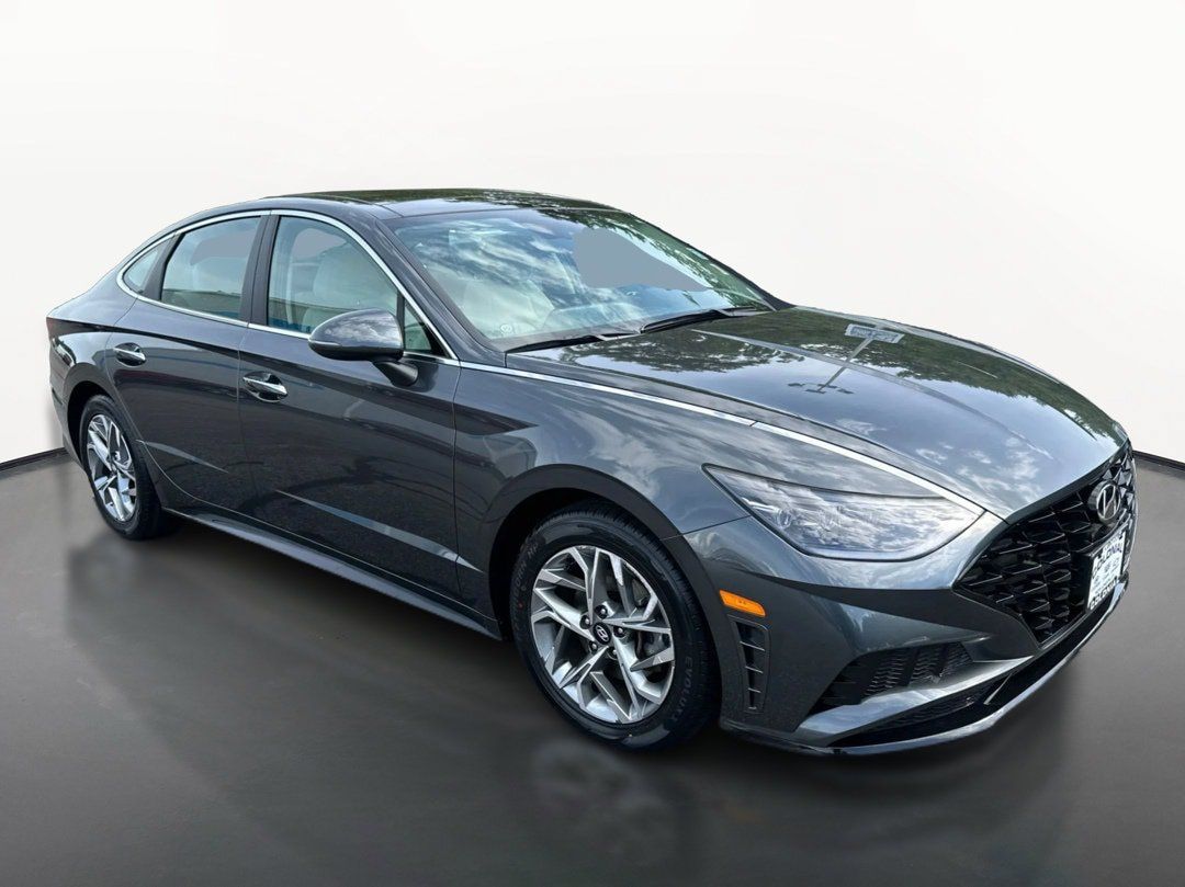 Certified 2023 Hyundai Sonata SEL w/ Convenience Package FWD image 3