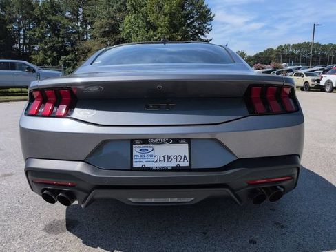 Used 2025 Ford Mustang GT Premium RWD image 6