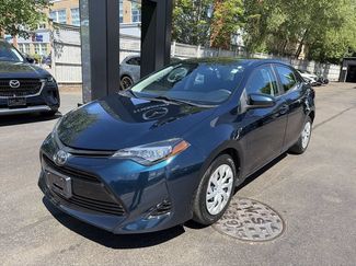 Used 2019 Toyota Corolla LE FWD video 1