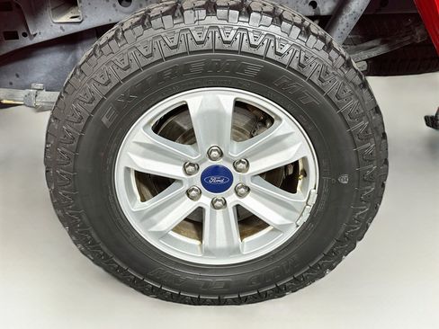 Used 2018 Ford F150 XLT AWD/4WD image 11