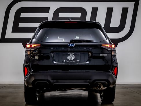 Used 2025 Subaru Forester Touring w/ Popular Package - Touring image 10