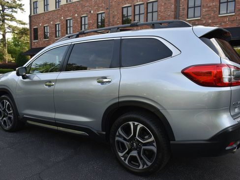 Used 2023 Subaru Ascent Touring AWD/4WD image 33
