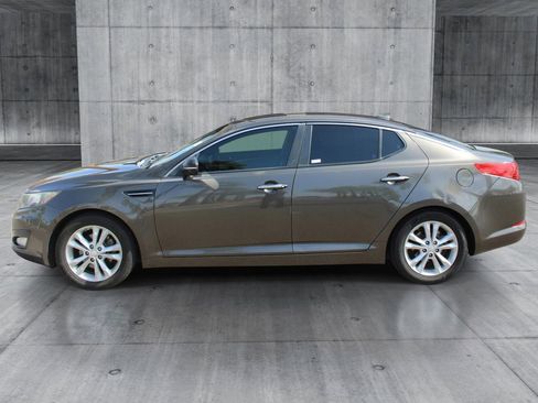 Used 2013 Kia Optima LX FWD image 2