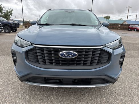 Used 2025 Ford Escape Platinum AWD/4WD image 4
