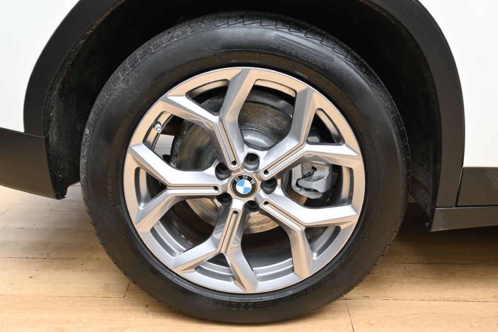 Used 2022 BMW X3 xDrive30i AWD/4WD image 13