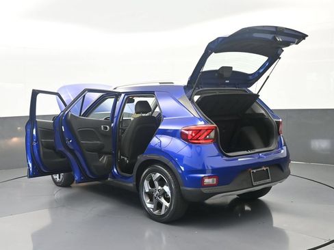 Used 2022 Hyundai Venue SEL FWD image 68