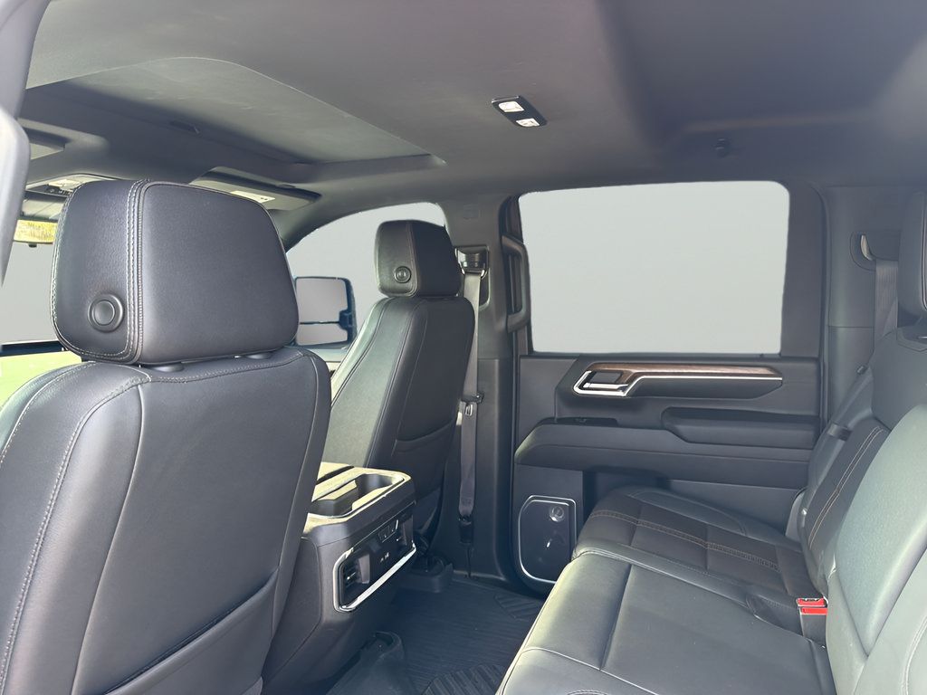 Used 2024 Chevrolet Silverado 2500 High Country w/ High Country Premium Package AWD/4WD image 43