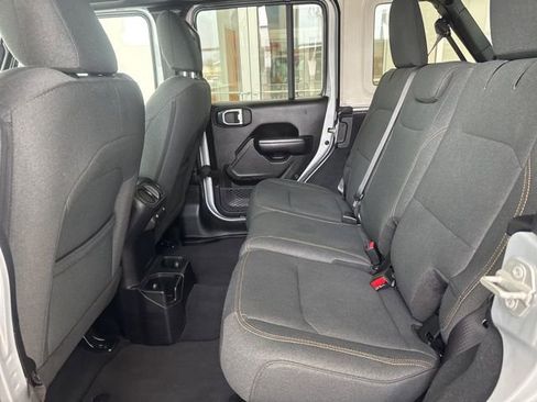 Used 2024 Jeep Wrangler Sport S image 12