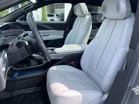 Used 2024 Cadillac Lyriq Sport image 22