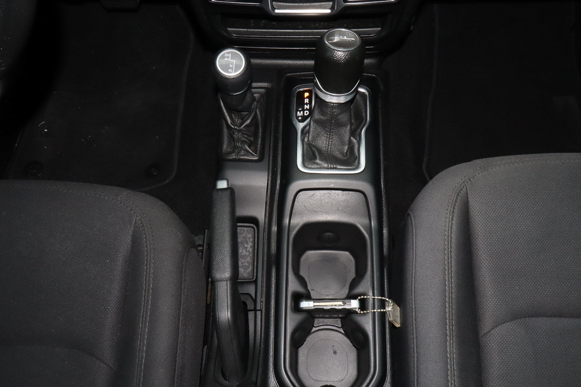 Used 2020 Jeep Gladiator Sport AWD/4WD image 24