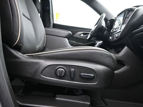 Used 2023 Chevrolet Traverse Premier image 15