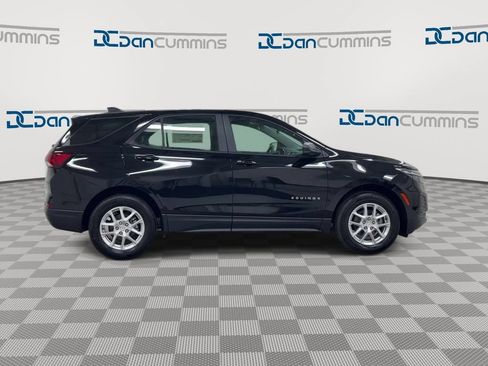 Used 2024 Chevrolet Equinox LS FWD image 9