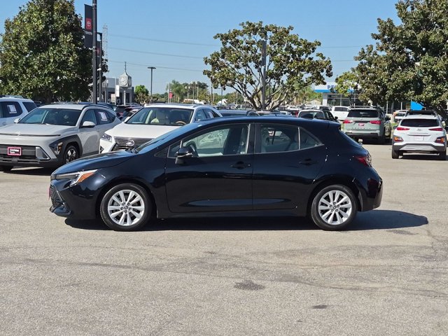 Used 2023 Toyota Corolla SE w/ SE Premium Package FWD image 9