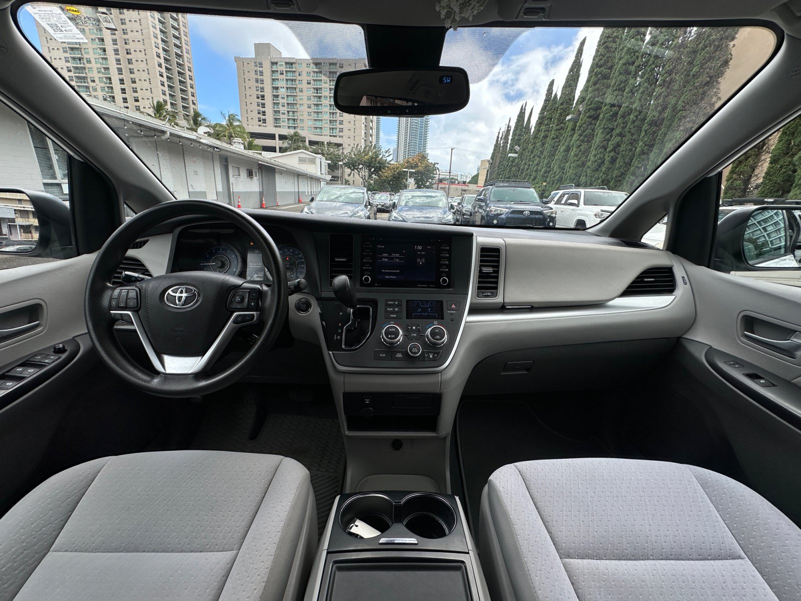 Used 2020 Toyota Sienna LE FWD image 21