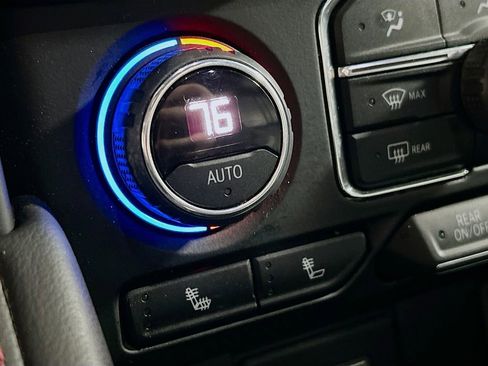 Used 2022 Chevrolet Tahoe RST w/ Sport Performance Package image 21